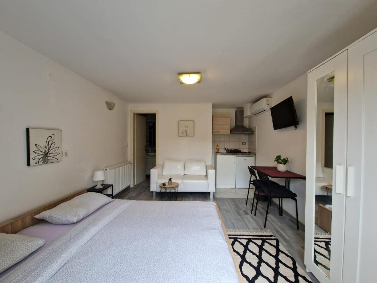 Apartments Luigi Umag Eksteriør bilde